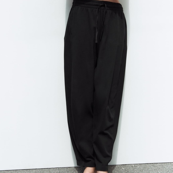 Zara Black Tapered Jogging Pants - Picture 3 of 8